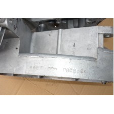 MOTOROVÁ SKŘÍŇ - (PĚKNÝ STAV, ALE NEPÁROVÁ) - ČZ 175/487 (487 000)